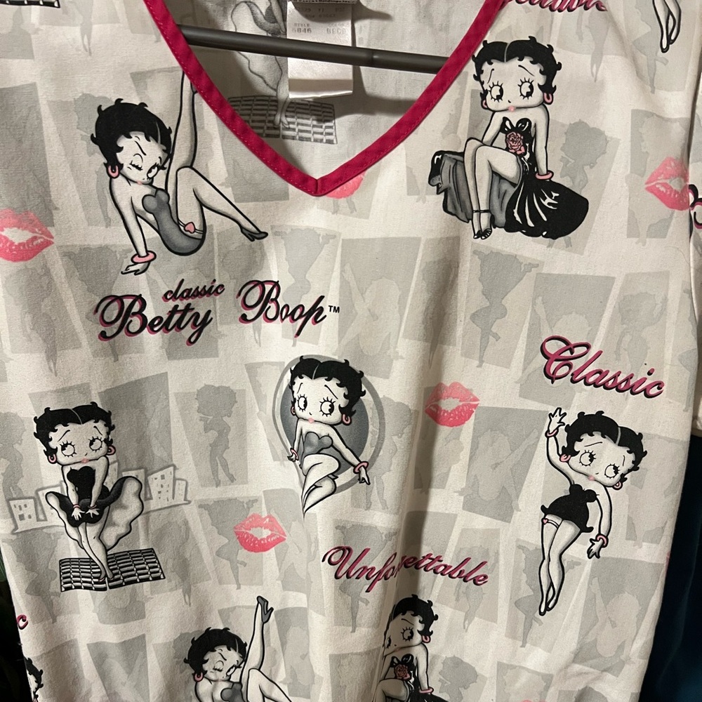 Betty Boop scrub top zero